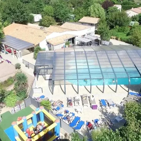 Zecamping 4 étoiles Animaux Acceptés Bain à Remous Sauna Et Solarium