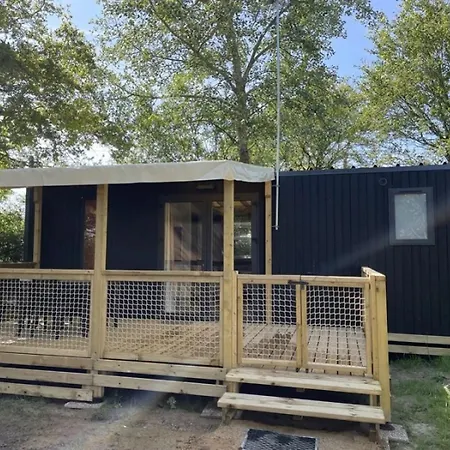 Zecamping 4 étoiles Animaux Acceptés Bain à Remous Sauna Et Solarium Camping