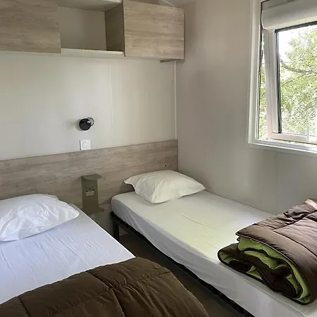 Zecamping 4 étoiles Animaux Acceptés Bain à Remous Sauna Et Solarium Camping Apremont (Vendee)
