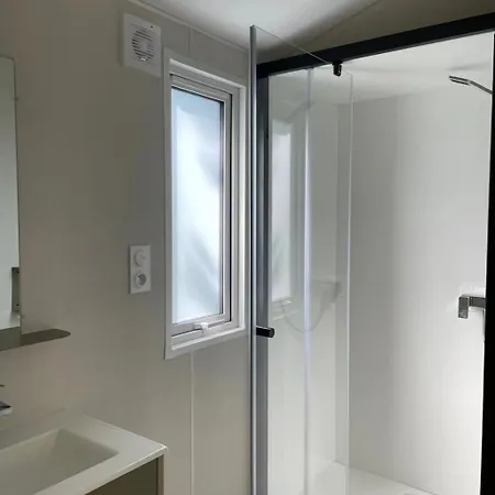 Zecamping 4 Etoiles Animaux Acceptes Bain A Remous Sauna Et Solarium Camping
