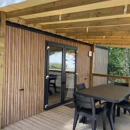 Zecamping 4 Etoiles Animaux Acceptes Bain A Remous Sauna Et Solarium * Apremont (Vendee)