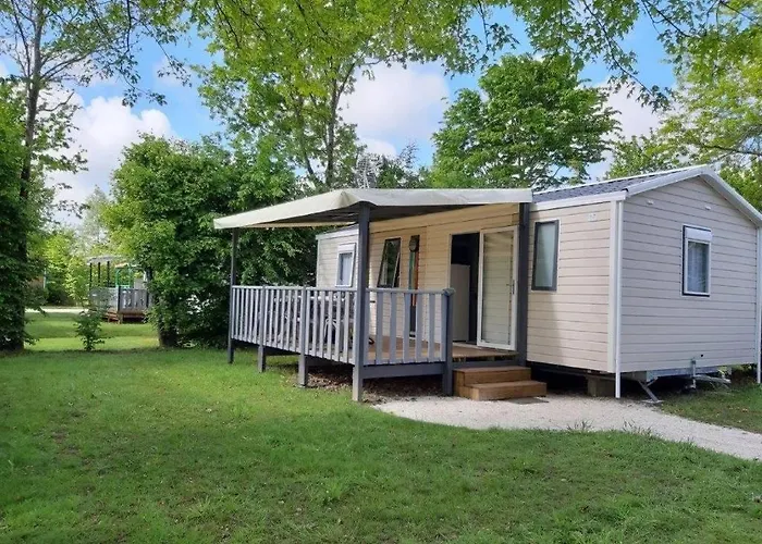 אתר קמפינג Zecamping 4 Animaux Acceptes Bain A Remous Sauna Et Solarium Apremont (Vendee)