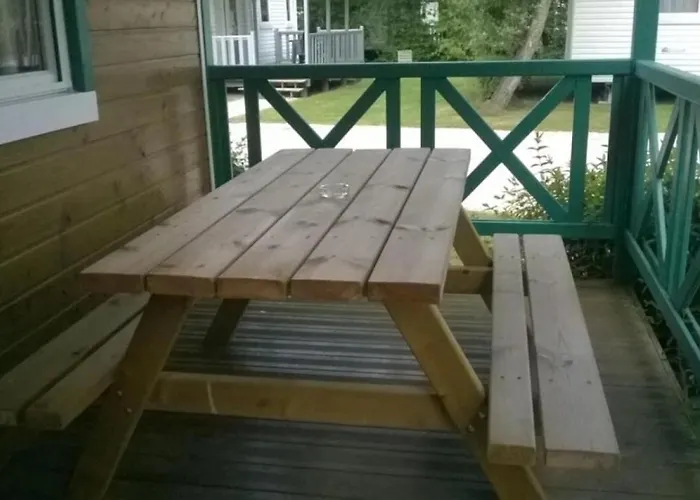 Zecamping 4 Animaux Acceptes Bain A Remous Sauna Et Solarium * Apremont (Vendee)