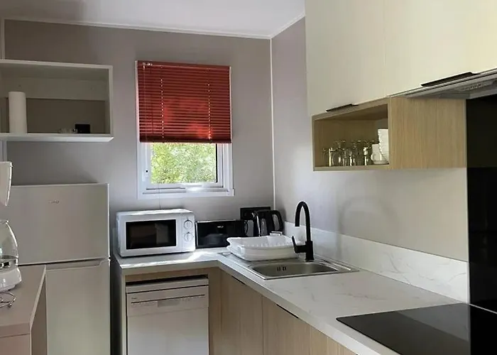 Zecamping 4 Animaux Acceptes Bain A Remous Sauna Et Solarium אתר קמפינג