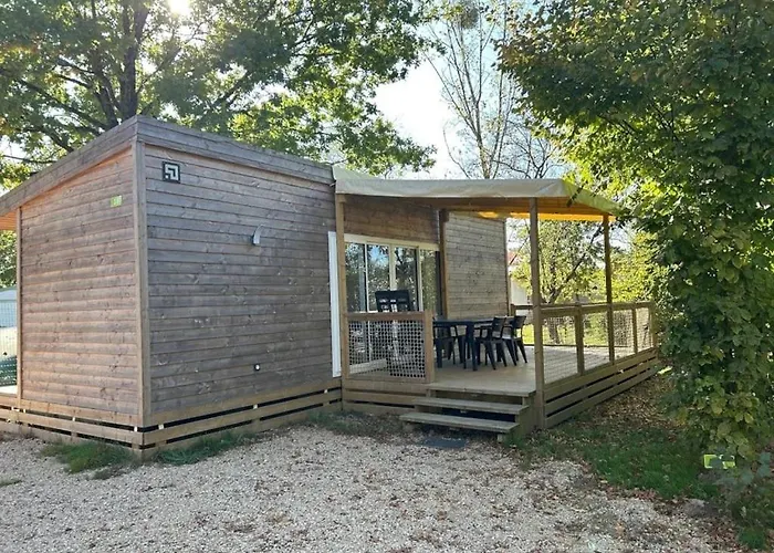 Zecamping 4 Animaux Acceptes Bain A Remous Sauna Et Solarium *